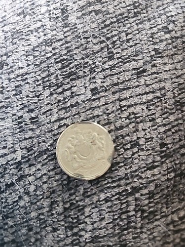 1983 rare queen elizabeth - elizabeth, ii