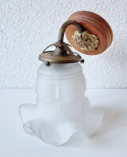 Simpatica lampada da parete