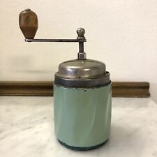 Macinino Anni ‘50 Tre Spade In Metallo Verde Made in Italy manca lo sportellino