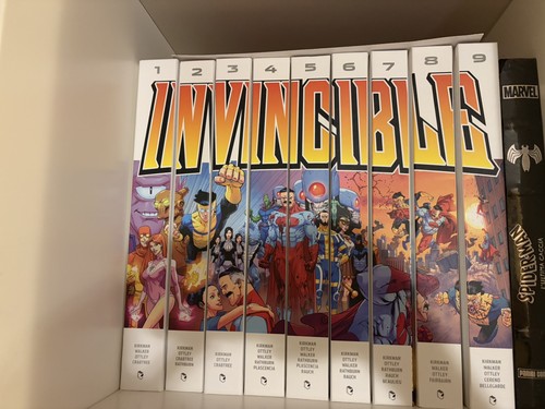 Invincible omnibus serie - invincible,