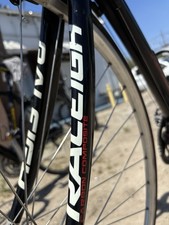 Raleigh Revenio 2.0 Carbon