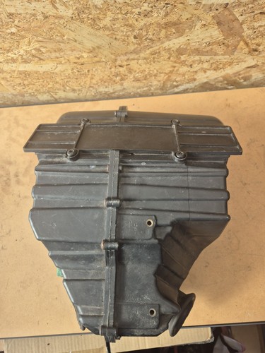 Airbox triumph 955 tiger - airbox,