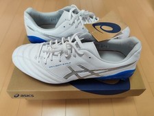 Scarpe con tacchetti da calcio