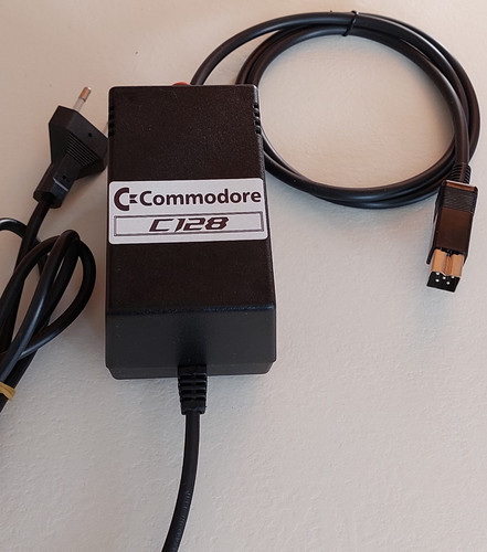 Commodore power supply 128 - power,