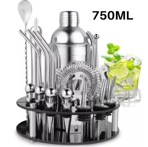 Set shaker cocktail - cocktail, in