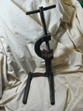 Morsa per tubi o barre