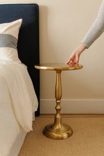 Sgabello poggiabevande rotondo