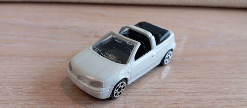 Maisto volkswagen golf - -,