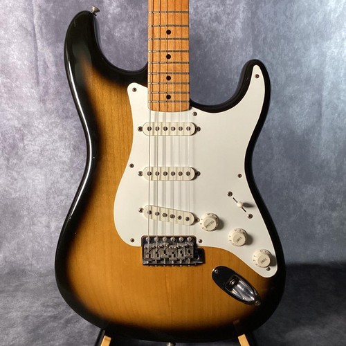 Chitarra elettrica usata