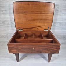 Sgabello poggiapiedi in teak