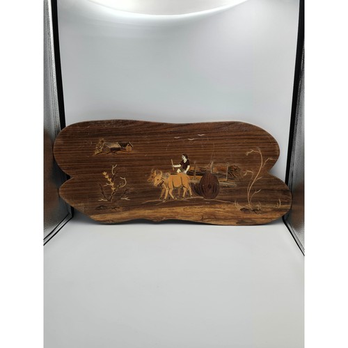 Scena intarsiata legno vintage