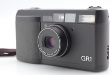 Leggi [OTTIME CONDIZIONI con cinturino] Ricoh GR1 fotocamera nera punta e scatta pellicola 35 mm dal GIAPPONE