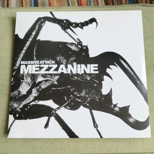 Massive attack mezzanine - massive,
