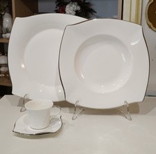 Set Posto Tavola In Porcellana