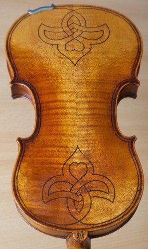 Vecchio violino vintage 4 - vecchio,