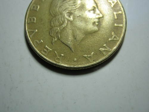 Repubblica 200 lire 1981 - repubblica,