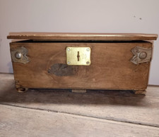 Vecchia scatola bauletto