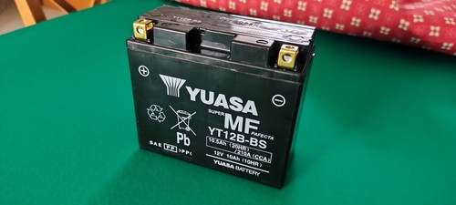 Batteria moto yuasa yt12b - moto, yt12b-bs
