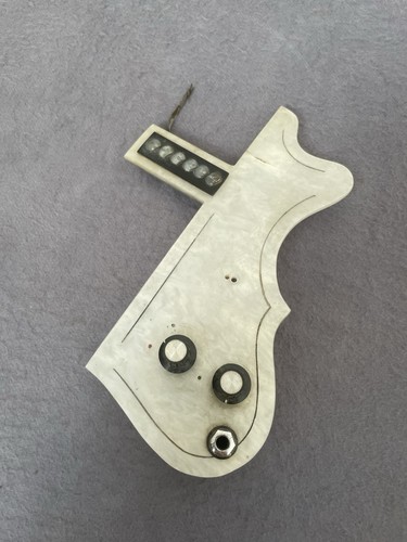 Battipenna chitarra archtop