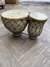 Batteria vintage primitiva in