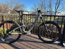 GT Sensor  29" Large-Carbon