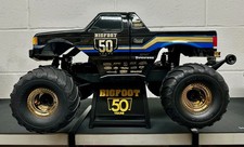 Custom stand for Traxxas Big