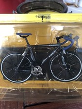 1/5  Trek Madone 2004