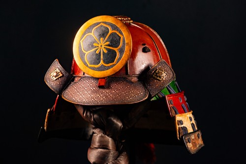 Elmetto samurai antico