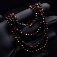 Collana splendida con perline