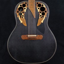 Chitarra acustica usata
