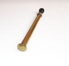 Vecchio atomizzatore pompa in