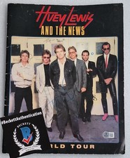 PROGRAMMA HUEY LEWIS FIRMATO