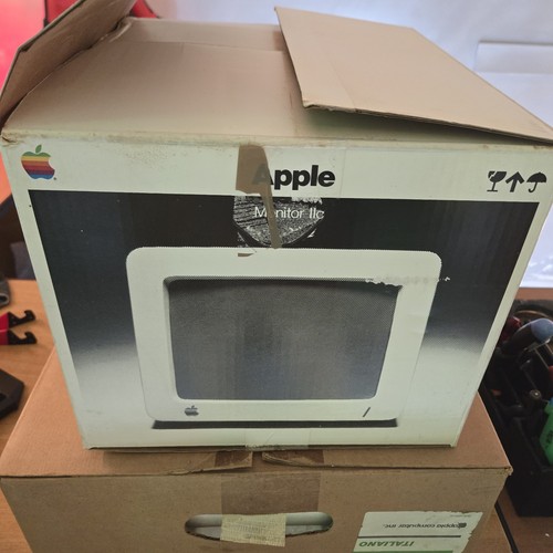 Apple iic macintosh - apple, (apple