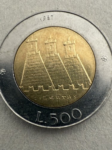 Numero due monete 500 lire - due,