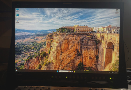 Logic lvm 242w monitor lcd - tv,
