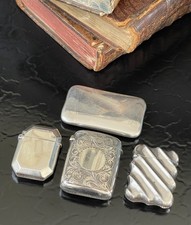 Set quattro piccoli antichi