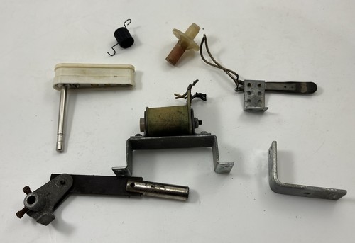 70s gottlieb flipper - flipper, assembly