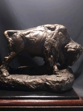 Scultura bufalo bisonte