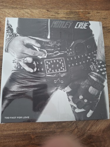 Mötley crüe too fast - mötley, for