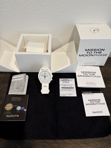 Swatch white snoopy moonswatch - swatch,