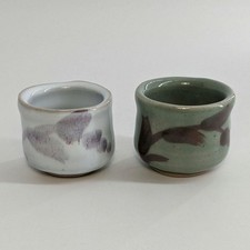 Kibi Kiln Mizukawa Tōei Kibi Pottery Sake Cups Set di tre tazze in ceramica g...