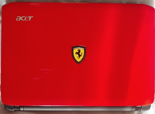 Acer ferrari one 200 - one,