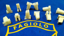 TASSELLO FIAT-ALFA R.LANCIA MADREVITE 12pz.FERMO CORNICE MODANATURA PARAFANGO