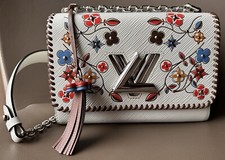 Louis Vuitton Twist MM