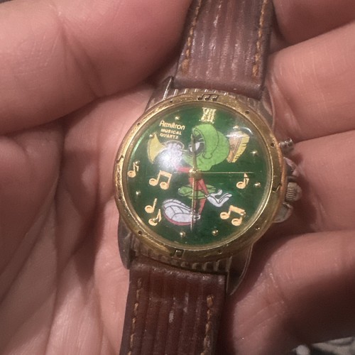 Orologio musicale marziano - orologio,