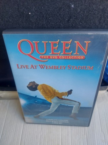 Queen live wembley stadium - queen,
