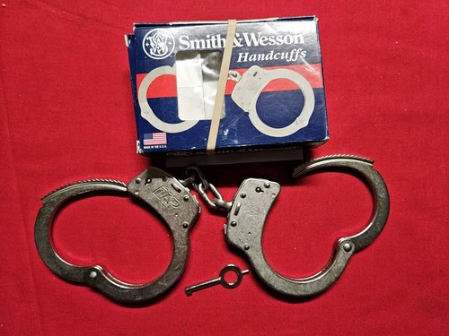 Manette smith and - manette, wesson