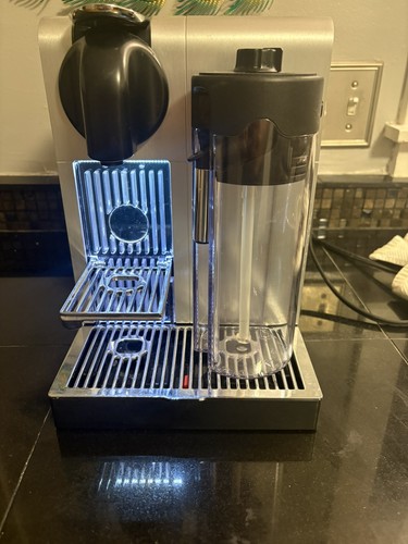 Nespresso delonghi lattissima - nespresso,