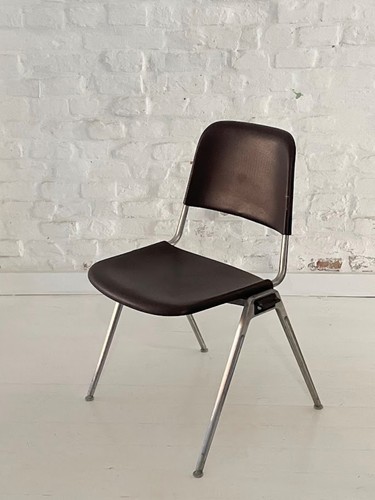 Sedie impilabili modello - , knoll