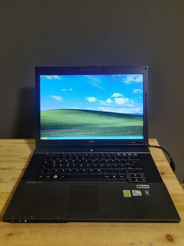 Windows retro laptop - retro,